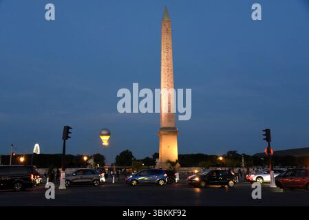 Paris, Frankreich. Juni 2025. Der Olympische Kessel im Tuileriengarten in Paris, Frankreich am 21. Juni 2025 Foto: Alain Apaydin/ABACAPRESS.COM Credit: Abaca Press/Alamy Live News Stockfoto