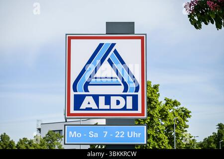 Logo ALDI Nord, Charlottenburg, Bezirk Charlottenburg-Wilmersdorf, Berlin, Deutschland *** Logo ALDI Nord, Charlottenburg, Bezirk Charlottenburg Wilmersdorf, Berlin, Deutschland Stockfoto