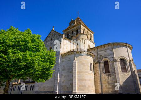 Die Kirche Saint-Jean-Baptiste, Mézin, Lot-et-Garonne, Frankreich. Stockfoto