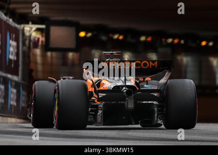 Monaco, 23. Mai 2025. Formel 1 Tag Heuer Grand Prix de Monaco 2025. Im Bild: #81 Oscar Piastri (aus) vom McLaren Formel-1-Team in McLaren MCL39 © Piotr Zajac/Alamy Live News Stockfoto