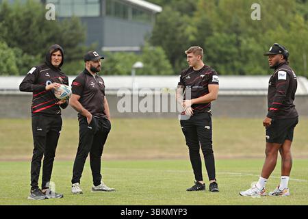 Barrow inspiziert das Feld vor dem Betfred Championship Match Hunslet RLFC gegen Barrow Raiders im South Leeds Stadium, Leeds, Großbritannien, 22. Juni 2025 (Foto: Sam Eaden/News Images) Stockfoto