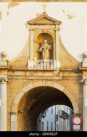 Faro, ein ganz besonderer Ort an der Küste Portugals. Stockfoto