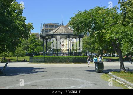 Der Spianada-Platz befindet sich im historischen Zentrum von Korfu, Griechenland. Stockfoto