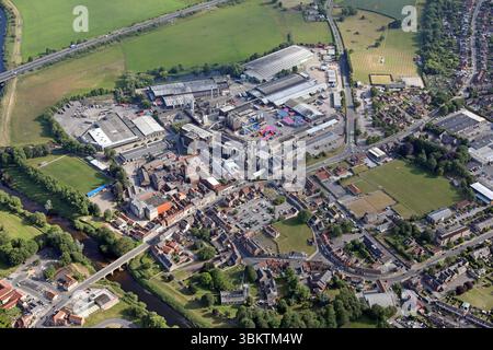 Luftaufnahme des Stadtzentrums Tadcaster, West Yorkshire, Großbritannien Stockfoto