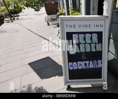 Bier- und Cocktailgarten Stockfoto