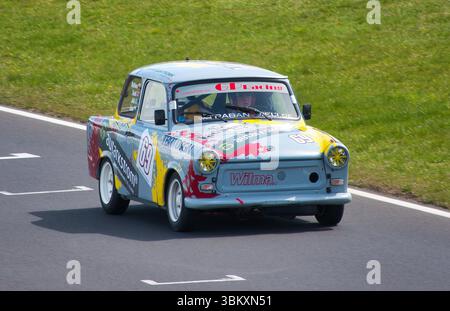 Trabant 601 bei einem Vintage-Rennen im Autodrom Most, Tschechien. Stockfoto