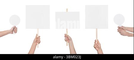 Gruppe von Leuten mit leeren Schildern auf weißem Hintergrund, Nahaufnahme. Modell für Design Stockfoto