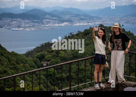 Miyajima Island vor der Küste von Hiroshima in Japan. Stockfoto
