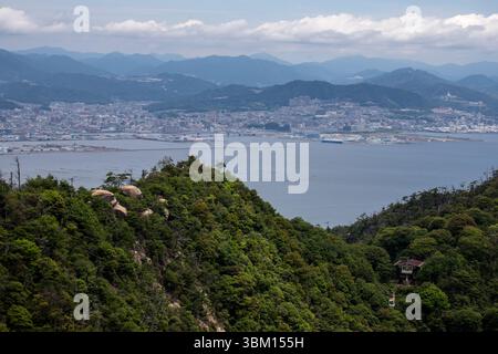 Miyajima Island vor der Küste von Hiroshima in Japan. Stockfoto