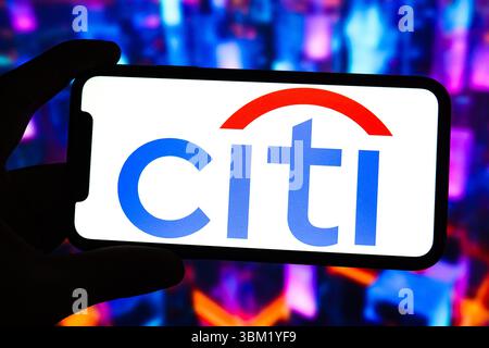 China. Juni 2025. In dieser Abbildung wird das Logo von Citigroup auf dem Bildschirm eines Smartphones angezeigt. (Foto: Sheldon Cooper/SOPA Images/SIPA USA) *** ausschließlich für redaktionelle Nachrichten *** Credit: SIPA USA/Alamy Live News Stockfoto