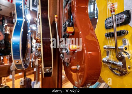 Rudy's Music Store in SoHo ist weltberühmt für Gitarren, New York City, USA 2025 Stockfoto