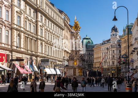 barocke Pest oder dreifaltigkeitssäule, ist eine heilige dreifaltigkeitssäule im Zentrum Wiens am Graben und wurde nach der großen Pest-ep erbaut Stockfoto