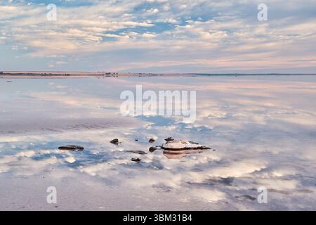 Wolken Über Dem Lake Tyrrell Stockfoto