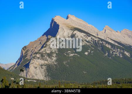 Mount Rundle in Banff Nationalpark, Alberta, Kanada Stockfoto