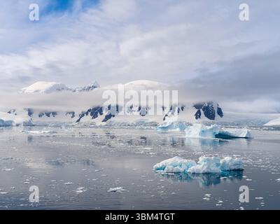Landschaft im Neumayer Channel. Westantarktis, Antarktische Halbinsel. Stockfoto