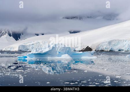 Landschaft im Neumayer Channel. Westantarktis, Antarktische Halbinsel. Stockfoto