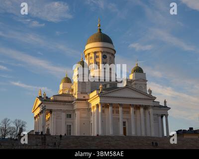 Kathedrale von Helsinki (Helsingin tuomiokirkko) im Spätwinter, Finnland. Stockfoto