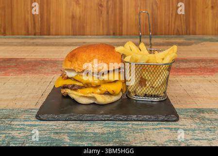 Anfänglich waren vegetarische Burger typischerweise auf Leguminosen basiert Stockfoto