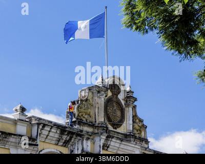 Flagge von Guatemala, Antigua Guatemala, Departement Sacatepequez, Guatemala, Zentralamerika Stockfoto