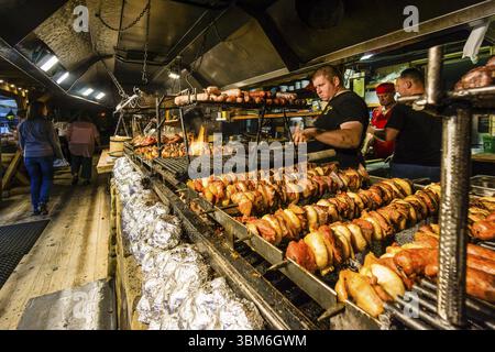 Traditionelles gegrilltes Fleischrestaurant, Zakopane, Karpaten, Polen, Europa Stockfoto