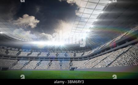 Der Innenraum des Stadions im flachen Design zeigt grünes Grasfeld, mehrstufige Sitze, Lichter und offenes Dach Stockfoto