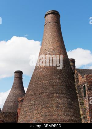 Ziegelsteine im Gladstone Pottery Museum in Longton, Stoke on Trent, England. Mai 2025 Stockfoto