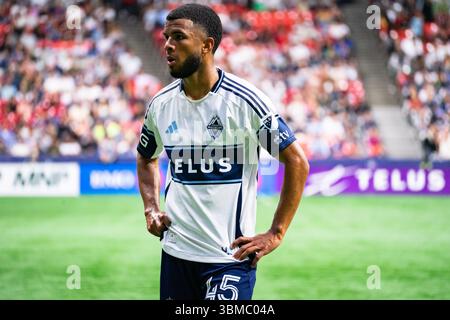 Vancouver, Kanada. Juni 2025. Vancouver, British Columbia, Kanada, 25. Juni 2025: Pedro Vite (45 Vancouver Whitecaps FC) in Aktion während des Major League Soccer Matches zwischen Vancouver Whitecaps FC und San Diego FC im BC Place Stadium in Vancouver, British Columbia, Kanada (NUR REDAKTIONELLE VERWENDUNG). (Amy Elle/SPP) Credit: SPP Sport Press Photo. /Alamy Live News Stockfoto