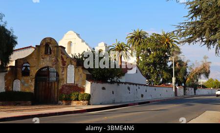 San Gabriel, Kalifornien: Außenansicht des Old Grapevine Arbor, historisches Wahrzeichen Stockfoto