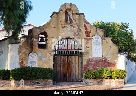San Gabriel, Kalifornien: Außenansicht des Old Grapevine Arbor, historisches Wahrzeichen Stockfoto