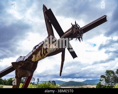 Weg der Hoffnung an der Gedenkstätte Point Alpha zwischen Geisa in Thüringen und Rasdorf in Hessen, der ehemaligen innerdeutschen Grenze. Das Kunstprojekt der Stockfoto