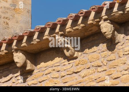 Anzy-le-Duc, ehemalige Prioratskirche Sainte-Trinité Stockfoto