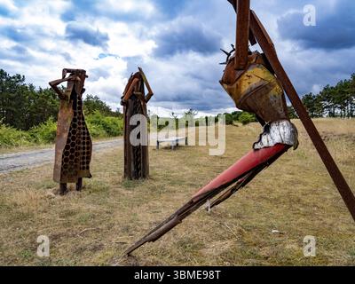 Weg der Hoffnung an der Gedenkstätte Point Alpha zwischen Geisa in Thüringen und Rasdorf in Hessen, der ehemaligen innerdeutschen Grenze. Das Kunstprojekt der Stockfoto
