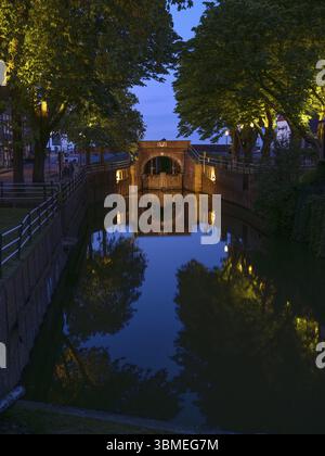 Altes Siel mit Sieltor, Greetsiel, Krummhoern, Ostfriesland, Niedersachsen, Deutschland, Europa Stockfoto