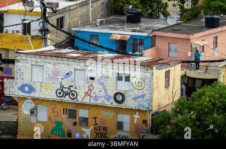 Wasserspeicher auf Dächern in Santo Domingo Dominikanische Republik Stockfoto