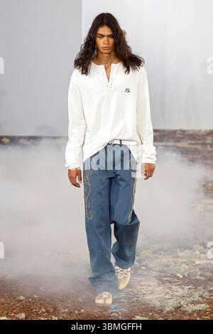 Paris, Frankreich. Juni 2025. BLUEMARBLE Frühjahr/Sommer 2026 Laufsteg während der Paris Fashion Week Herrenmode am 2025. Juni - Paris, Frankreich 26/06/2025 Credit: dpa/Alamy Live News Stockfoto