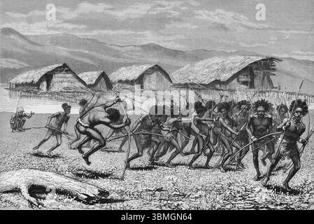 Papua Dorf, Gruppe von Eingeborenen, Waffen, Bogen und Pfeil, Krieger, Pfahlbauten, Holzhäuser am See, natürliches Dach, Berglandschaft, New Gu Stockfoto