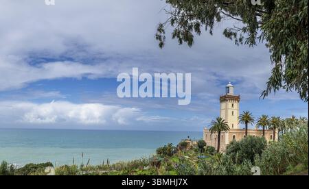 Cape Spartel Lighthouse, südlicher Eingang zur Straße von Gibraltar, Tanger, Marokko, Nordafrika, Afrika Stockfoto