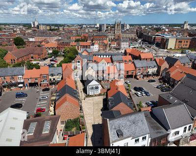 areal Views of Hull Minster ist eine anglikanische Kirche im Zentrum von Hull. Die Kirche hieß Holy Trinity Church. East Riding of Yorkshire, England Stockfoto