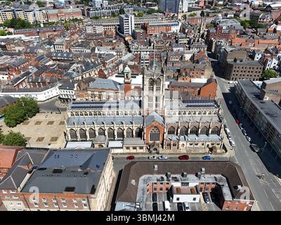 areal Views of Hull Minster ist eine anglikanische Kirche im Zentrum von Hull. Die Kirche hieß Holy Trinity Church. East Riding of Yorkshire, England Stockfoto