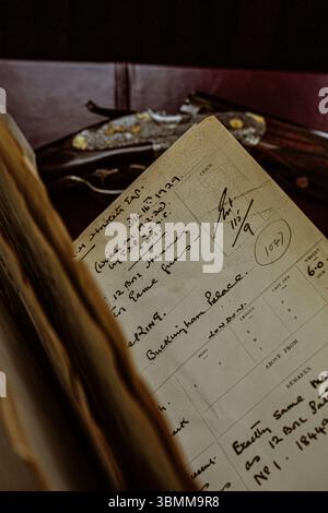 Purdey & Sons wurde 1814 gegründet, um Sportgewehre und -Gewehre sowie luxuriöse Kleidung und Accessoires zu kreieren. Stockfoto