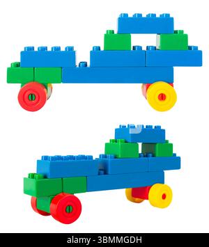 Isoliertes Foto des bunten Baublockspielzeugs toon Auto auf weißem Hintergrund. Stockfoto