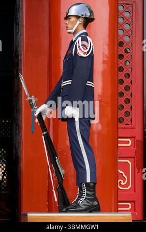 Sentry im Dienst in Taipeh Taiwan Stockfoto