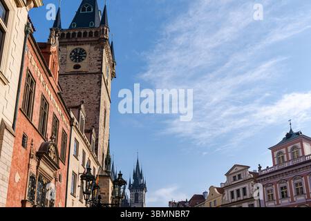 Berühmte Kirche unserer Lieben Frau vor Týn im Zentrum der Altstadt von Prag Stockfoto