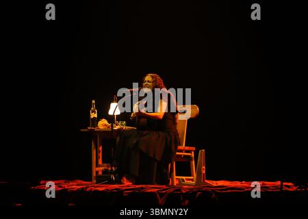 26. Juni 2025, Montreal, Ciudad de Mexico, Kanada: Die mexikanische Sängerin Natalia Lafourcade tritt während des 45. Montreal International Jazz Festivals auf. Am 26. Juni 2025 in Montreal, Kanada. (Credit Image: © Horacio Zamora Rios/eyepix via ZUMA Press Wire) NUR REDAKTIONELLE VERWENDUNG! Nicht für kommerzielle ZWECKE! Stockfoto