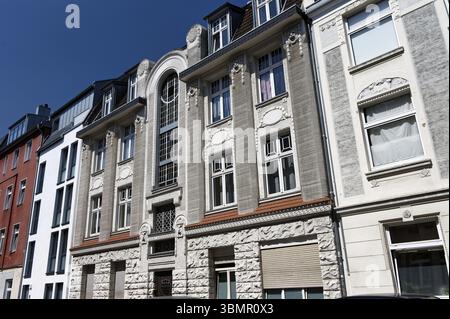 Schöne Fassaden von Jugendstilhäusern im kölner Stadtteil Neuehrenfeld Stockfoto