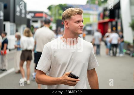Spielberg, Österreich. Juni 2025. Mick Schumacher (Deutschland, Rennfahrer), AUT, Formel 1 Weltmeisterschaft, MSC Cruises Grand Prix von Oesterreich, Red Bull Ring Spielberg, Qualifying Day, Saison 2025, 28.06.2025 Foto: Eibner-Pressefoto/Michael Memmler Credit: dpa Picture Alliance/Alamy Live News Stockfoto