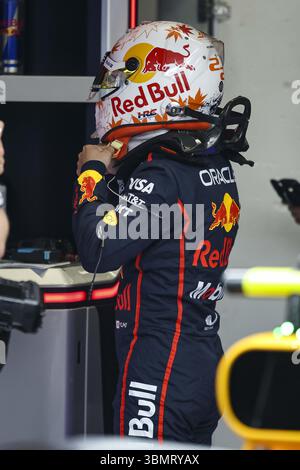 TSUNODA Yuki (jap), Red Bull Racing RB21, Porträt, während des Formel 1 MSC Cruises Austrian Grand Prix 2025, 11. Runde der FIA Formel 1 Weltmeisterschaft 2025 vom 27. Bis 29. Juni 2025 auf dem Red Bull Ring in Spielberg, Österreich Stockfoto