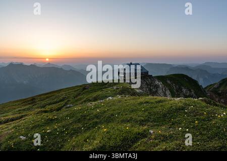 Reichensteinhütte bei Sonnenuntergang Stockfoto