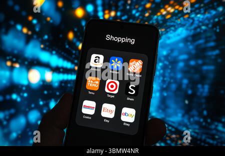 Modernes Online-Shopping auf jedem Gerät Stockfoto