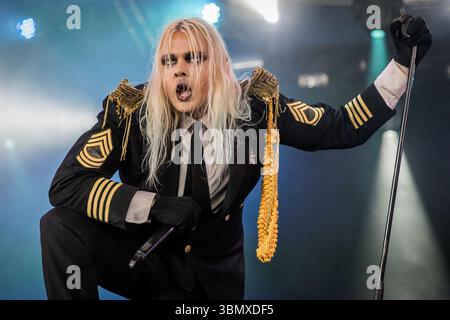 Kim Dracula trat live bei Tons of Rock 2025 auf Stockfoto